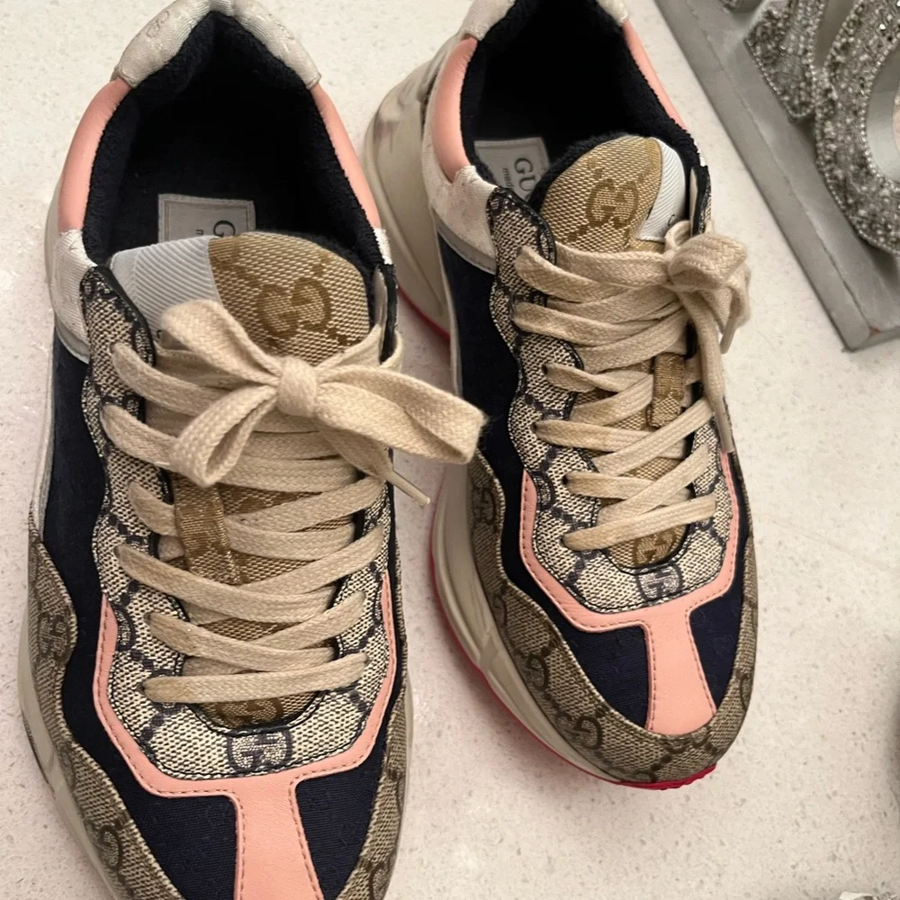 Gucci Sneaker - Picture 2 of 6
